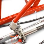 BITUXX 2 Stück hydraulik 2,7T Auto PKW KFZ Auffahrrampen Set mit Wagenheber hydraulisch Höhenverstellbar Wartungsrampe Hebebühne Rampe Auffahrrampe Auffahrbock Rot